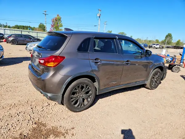 JA4AR3AU2HZ054057 — 2017 Mitsubishi Outlander, фото 3 с аукциона Copart 28.09.2026, Передняя часть