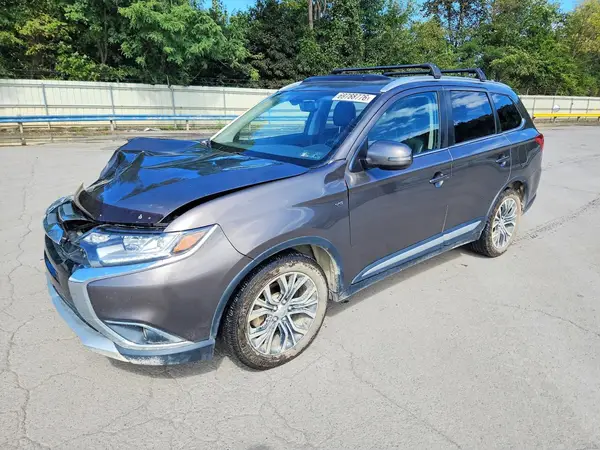 JA4JZ4AX4HZ020069 — 2017 Mitsubishi Outlander, Передняя часть (Front End), фото до ремонта