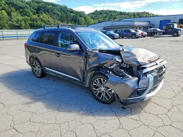 JA4JZ4AX4HZ020069 — 2017 Mitsubishi Outlander, фото 4 с аукциона Copart 01.10.2026, Передняя часть