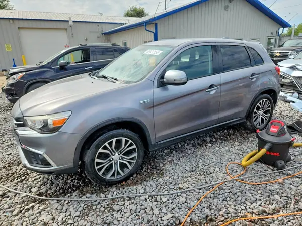 JA4AR3AU8JU022412 — 2018 Mitsubishi Outlander, Подтопление (Water/Flood), фото до ремонта