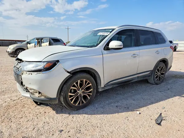 JA4AD3A37JZ046144 Mitsubishi Outlander 2018 — повреждение Передняя часть, фото до ремонта