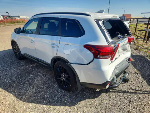 2018 Mitsubishi Outlander VIN JA4JZ3AX3JZ604303 фото 2