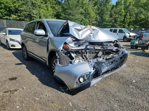 JA4AD3A33JZ000228 — 2018 Mitsubishi Outlander, фото 4 с аукциона Copart, Передняя часть