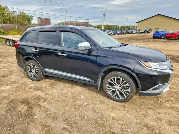 JA4JZ3AX9JJ601114 — 2018 Mitsubishi Outlander, фото 4 с аукциона Copart 06.10.2026, Боковая часть