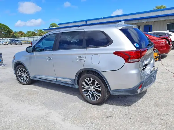 2018 MITSUBISHI OUTLANDER VIN JA4AD2A3XJZ012953 фото 2