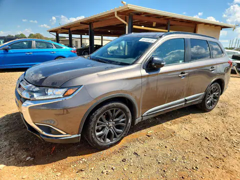 JA4AD3A33JZ019572 — 2018 Mitsubishi Outlander, Задняя часть (Rear End), фото до ремонта