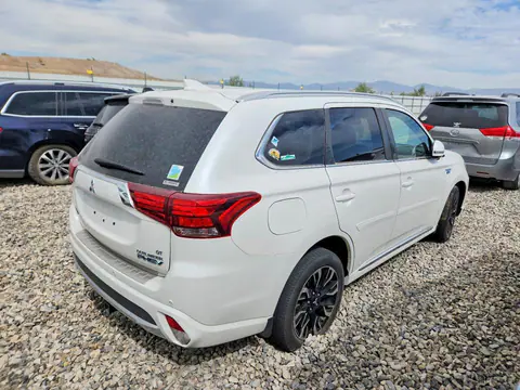 2018 Mitsubishi Outlander VIN JA4J24A55JZ029372 фото 3