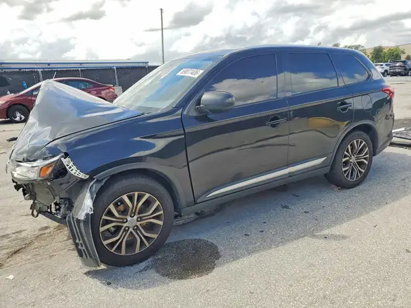 JA4AD2A31JZ052967 — 2018 Mitsubishi Outlander, Передняя часть (Front End), фото до ремонта