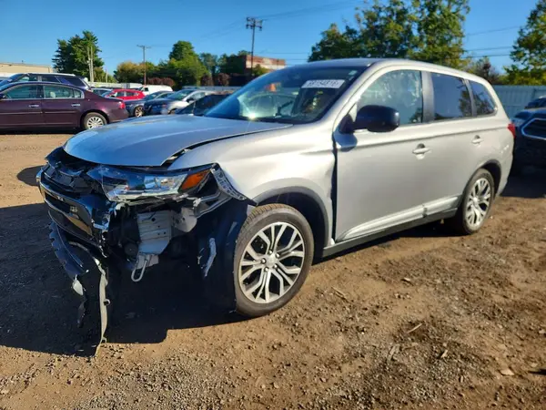 JA4AD2A36JJ004959 — 2018 Mitsubishi Outlander, Передняя часть (Front End), фото до ремонта