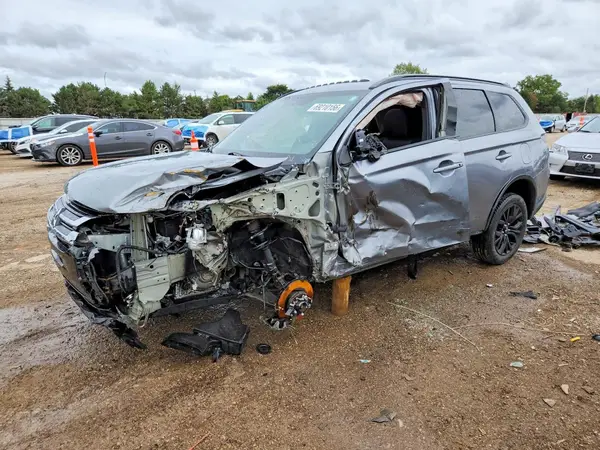 JA4AD3A38JZ066449 — 2018 Mitsubishi Outlander, Передняя часть (Front End), фото до ремонта