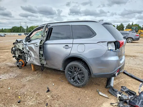 JA4AD3A38JZ066449 — 2018 Mitsubishi Outlander, фото 2 с аукциона Copart, Передняя часть