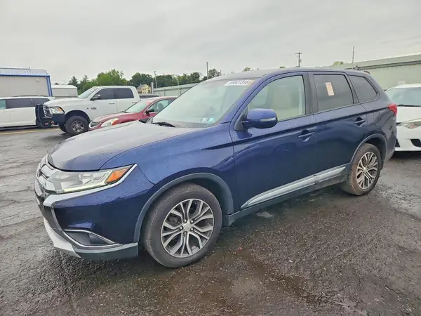 JA4AZ3A31JZ071509 — 2018 Mitsubishi Outlander, Мелкие вмятины и царапины (Minor Dent/Scratches), фото до ремонта