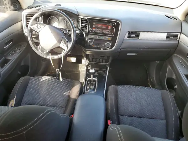 2018 MITSUBISHI OUTLANDER VIN JA4AZ3A37JZ020709 фото 8