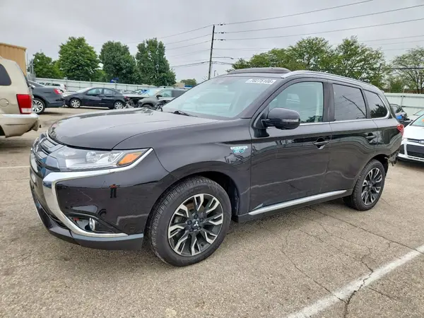 JA4J24A56JZ028845 — 2018 Mitsubishi Outlander, Задняя часть (Rear End), фото до ремонта