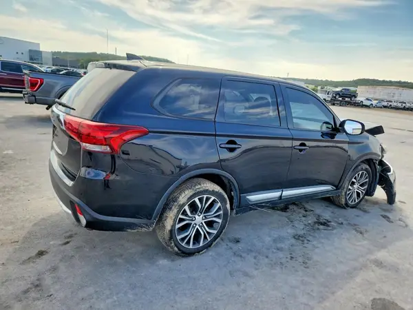 2018 MITSUBISHI OUTLANDER VIN JA4AZ3A34JZ041677 фото 3