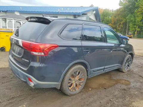 2018 Mitsubishi Outlander VIN JA4AZ3A32JZ049597 фото 3