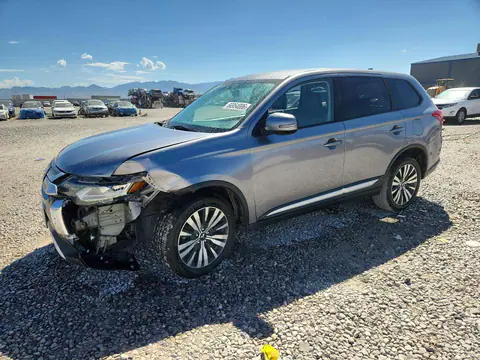 JA4AZ3A39KZ046861 — 2019 Mitsubishi Outlander, Передняя часть (Front End), фото до ремонта