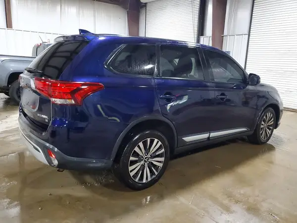 JA4AD3A39KZ043666 — 2019 Mitsubishi Outlander, фото 3 с аукциона Copart, Передняя часть