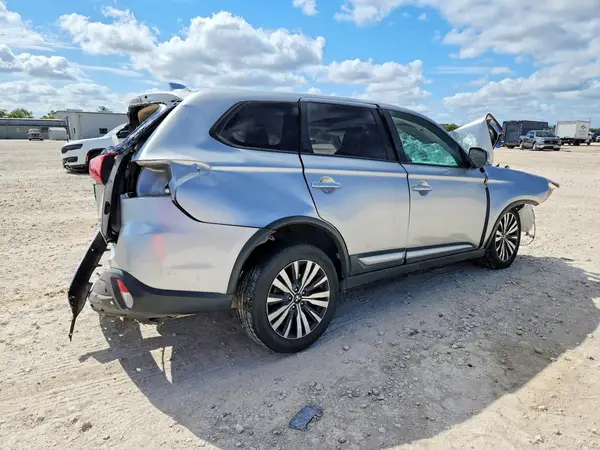 JA4AD3A38KZ049720 — 2019 Mitsubishi Outlander, фото 3 с аукциона Copart 01.10.2026, Повреждения со всех сторон