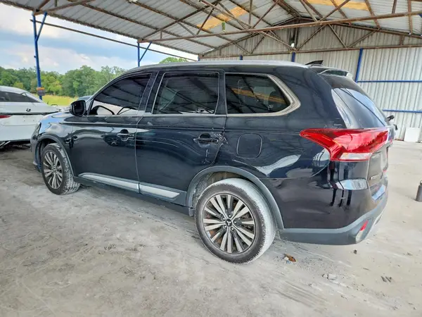 JA4AZ3A39KJ001028 — 2019 Mitsubishi Outlander, фото 2 с аукциона Copart, Передняя часть