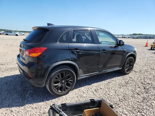 JA4AP3AU5KU009110 — 2019 Mitsubishi Outlander, фото 3 с аукциона Copart 13.10.2026, Мелкие вмятины и царапины