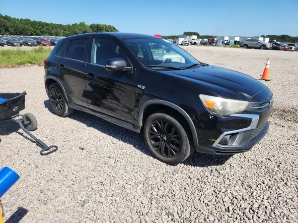 JA4AP3AU5KU009110 — 2019 Mitsubishi Outlander, фото 4 с аукциона Copart 13.10.2026, Мелкие вмятины и царапины
