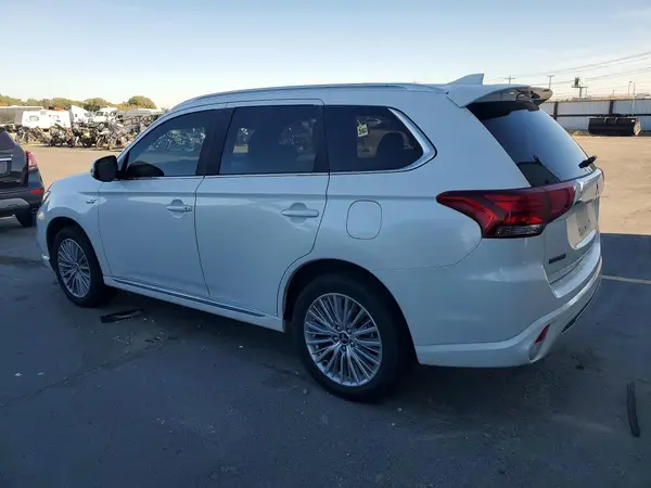 JA4J24A58KZ052503 — 2019 Mitsubishi Outlander, фото 2 с аукциона Copart, Передняя часть