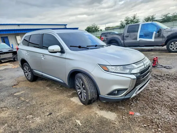 JA4AZ3A35KJ001463 — 2019 Mitsubishi Outlander, фото 4 с аукциона Copart, Передняя часть