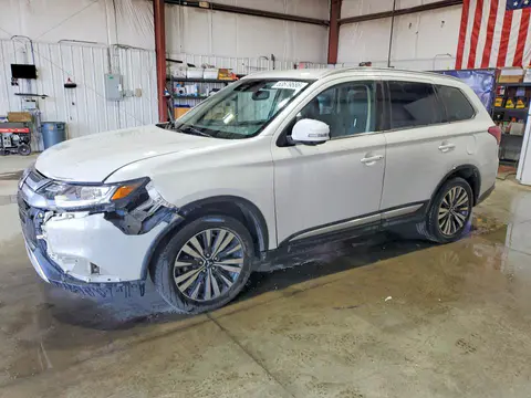 JA4AZ3A30LZ019548 — 2020 Mitsubishi Outlander, Передняя часть (Front End), фото до ремонта