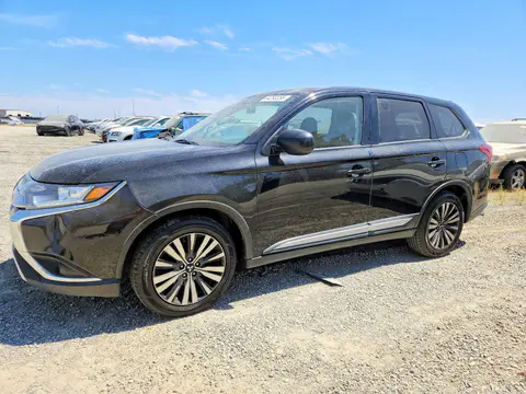 JA4AD2A38LZ012064 — 2020 Mitsubishi Outlander, Передняя часть (Front End), фото до ремонта