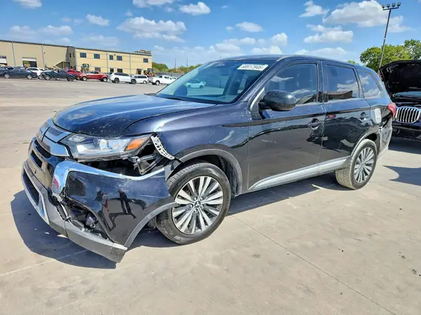JA4AD2A37LZ005154 — 2020 Mitsubishi Outlander, Передняя часть (Front End), фото до ремонта