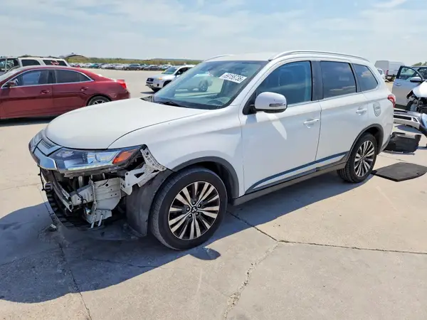 JA4AD3A30LZ005096 — 2020 Mitsubishi Outlander, Передняя часть (Front End), фото до ремонта