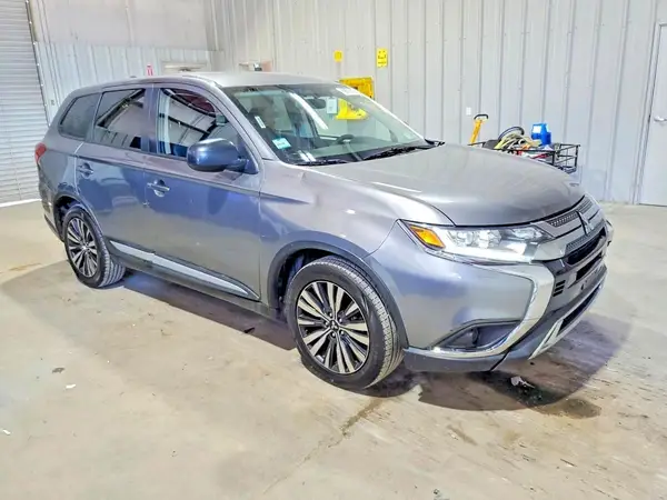 JA4AD2A36LZ044835 — 2020 Mitsubishi Outlander, фото 4 с аукциона Copart 08.10.2026, Мелкие вмятины и царапины