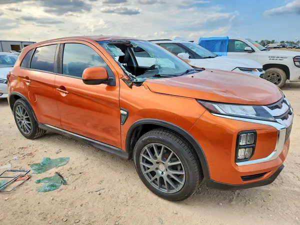 JA4AP3AU6LU000921 — 2020 Mitsubishi Outlander, фото 4 с аукциона Copart, Передняя часть