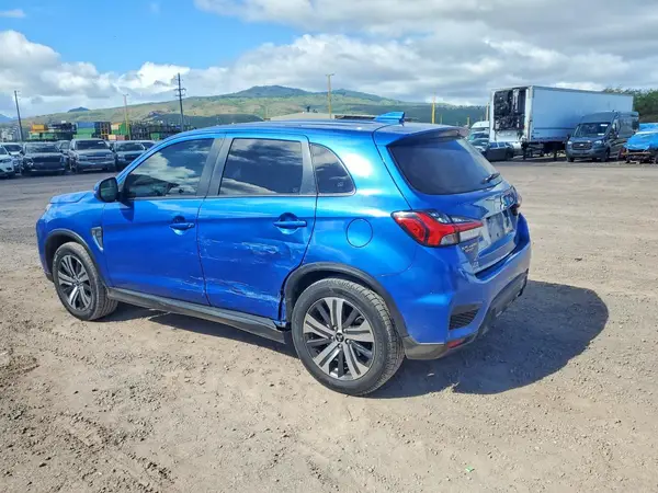 JA4AP4AU0LU025786 — 2020 Mitsubishi Outlander, фото 2 с аукциона Copart, Боковая часть