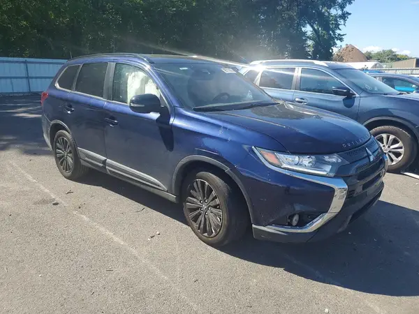 JA4AD3A33LZ045446 — 2020 Mitsubishi Outlander, фото 4 с аукциона Copart, Боковая часть
