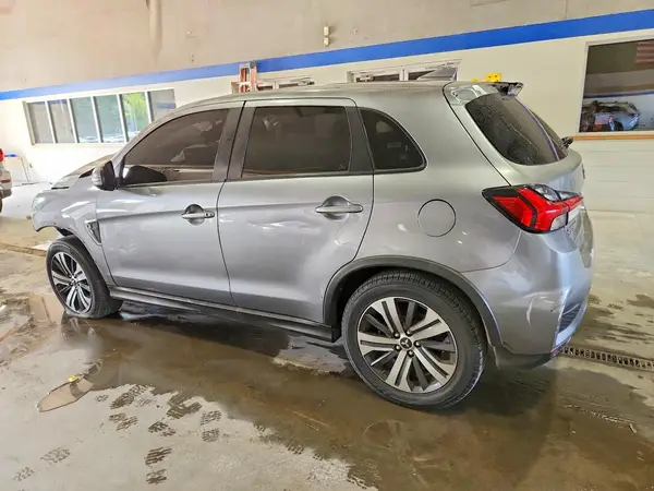 JA4AR3AU7LU019147 — 2020 Mitsubishi Outlander, фото 2 с аукциона Copart, Передняя часть