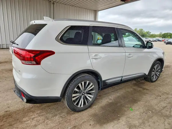 JA4AZ3A3XLZ019315 — 2020 Mitsubishi Outlander, фото 3 с аукциона Copart, Задняя часть
