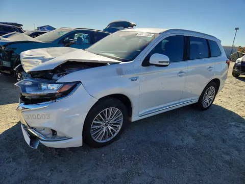 JA4J24A56LZ029707 — 2020 Mitsubishi Outlander, Передняя часть (Front End), фото до ремонта