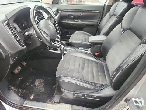 2020 Mitsubishi Outlander Se VIN JA4AZ3A35LZ004348 фото 7