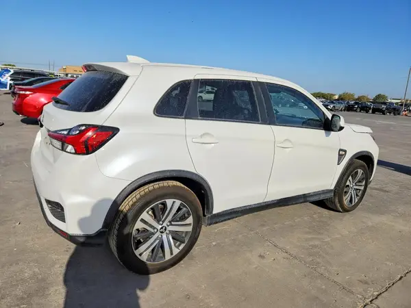 JA4APUAU7MU031909 — 2021 Mitsubishi Outlander, фото 3 с аукциона Copart, Передняя часть