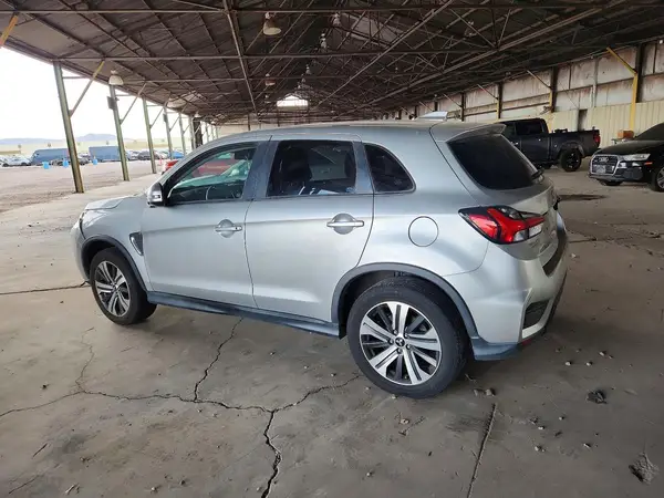 JA4APVAU4MU015222 — 2021 Mitsubishi Outlander, фото 2 с аукциона Copart 05.10.2026, Естественный износ