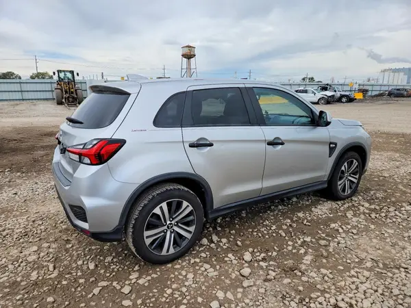JA4ARUAU1MU008054 — 2021 Mitsubishi Outlander, фото 3 с аукциона Copart, Боковая часть