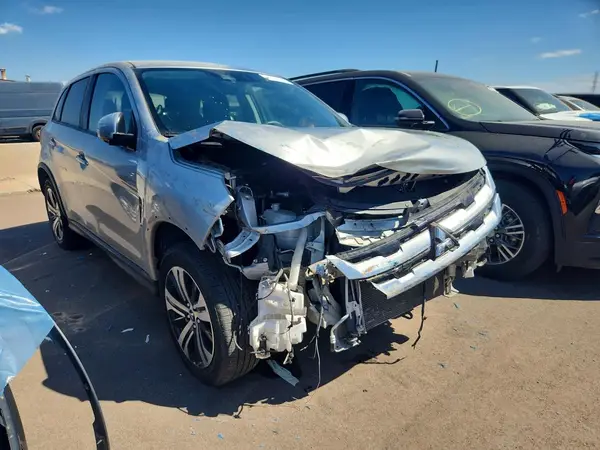 JA4APVAU6MU013472 — 2021 Mitsubishi Outlander, фото 4 с аукциона Copart 30.09.2026, Передняя часть
