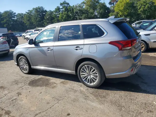 JA4J2VA78NZ028679 — 2022 Mitsubishi Outlander, фото 2 с аукциона Copart, Мелкие вмятины и царапины