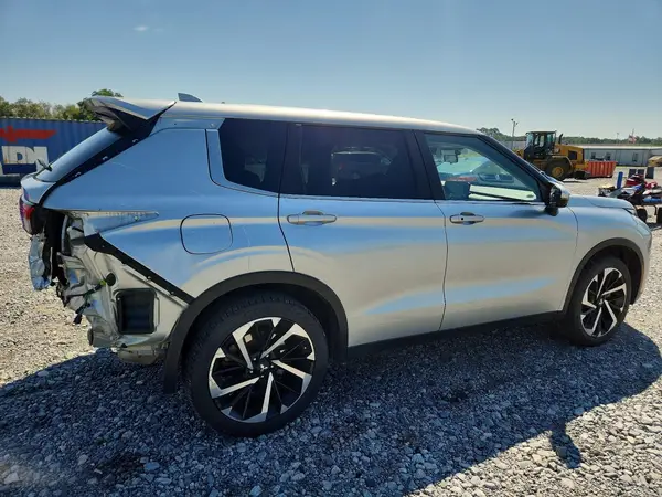 JA4J3UA86NZ043939 — 2022 Mitsubishi Outlander, фото 3 с аукциона Copart, Задняя часть