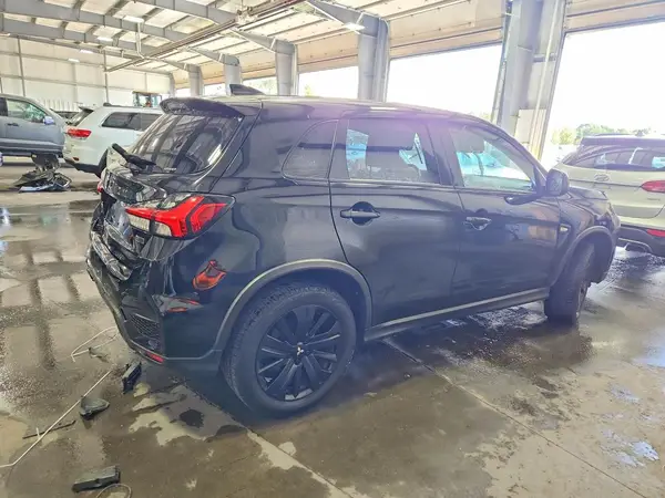 JA4ARUAU1NU015426 — 2022 Mitsubishi Outlander, фото 3 с аукциона Copart, Задняя часть