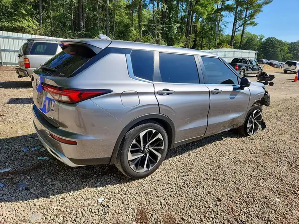 JA4J4UA82NZ011728 — 2022 Mitsubishi Outlander, фото 3 с аукциона Copart, Передняя часть