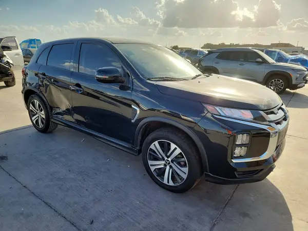 JA4APVAU7NU004040 — 2022 Mitsubishi Outlander, фото 4 с аукциона Copart, Боковая часть