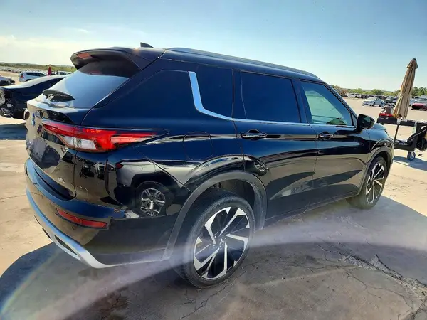 JA4J3VA80NZ039603 — 2022 Mitsubishi Outlander, фото 3 с аукциона Copart, Боковая часть